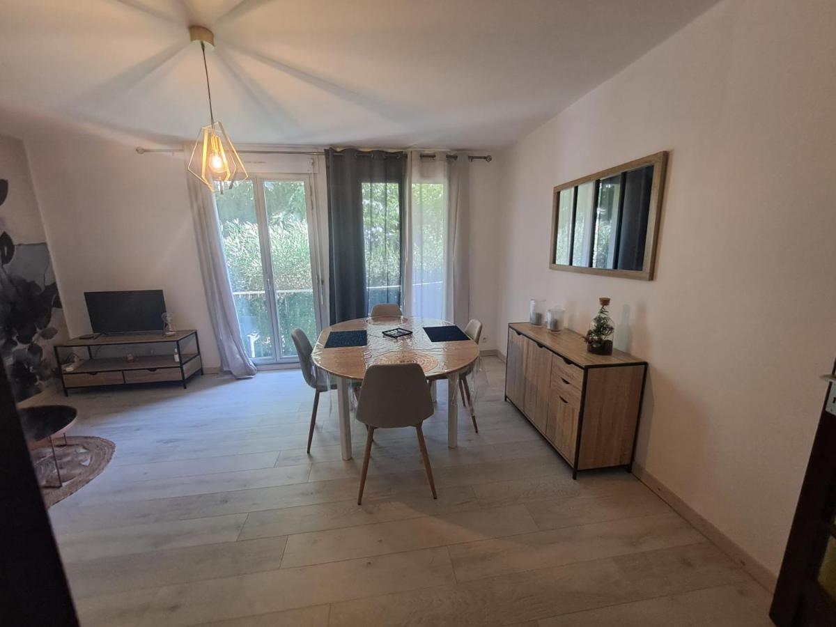 T2 A 2Min Du Centre +Parking Apartment L'Isle-sur-la-Sorgue Exterior photo
