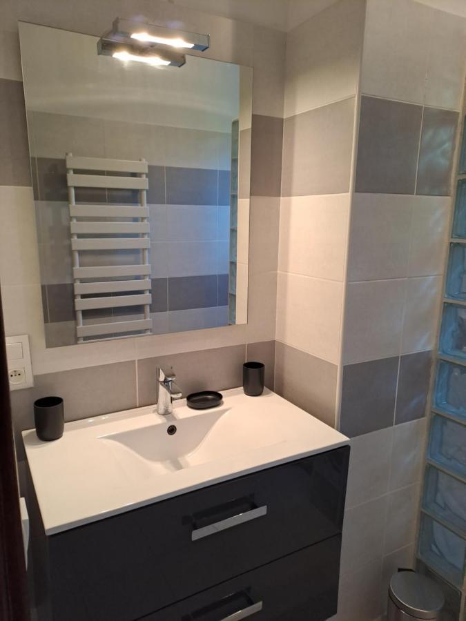 T2 A 2Min Du Centre +Parking Apartment L'Isle-sur-la-Sorgue Exterior photo
